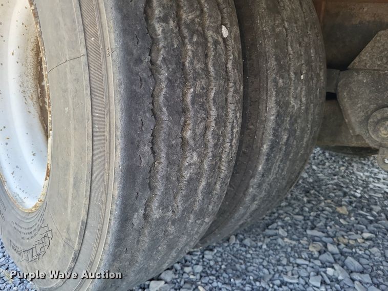 image for item DO3664 2002 Landoll 610  drop tilt deck equipment trailer