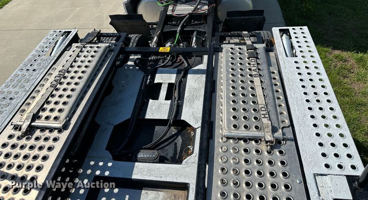 image for item DO5004 2022 Cottrell CX-5308LT  car carrier