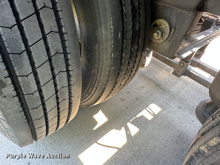 image for item DO5004 2022 Cottrell CX-5308LT  car carrier