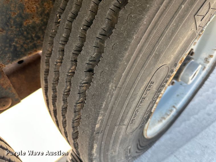 image for item DO5005 2016 Kaufman  car carrier