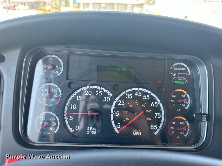 image for item DO5029 2016 Freightliner Business Class M2 106  box truck