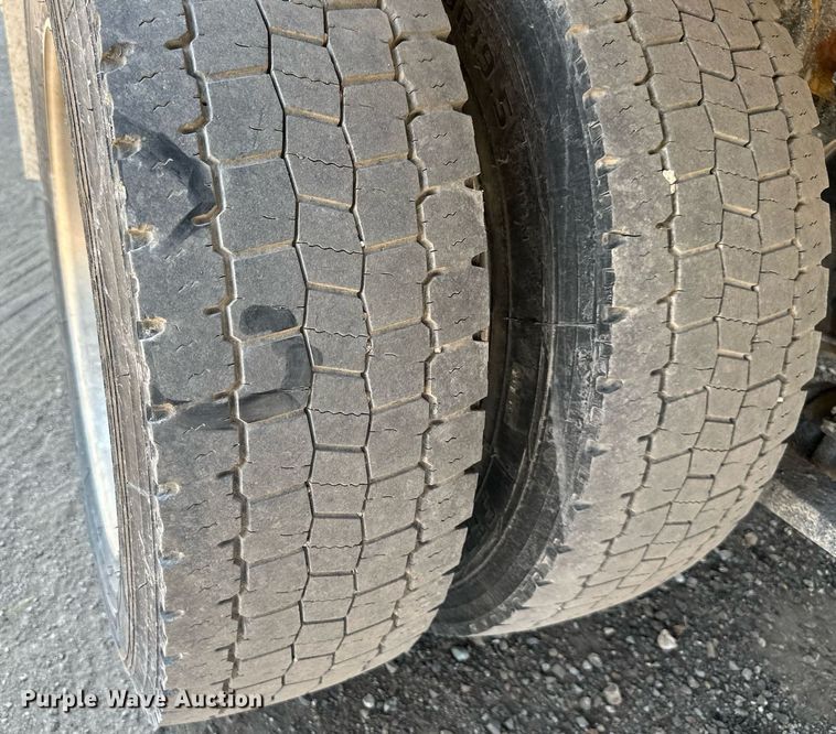 image for item DO5029 2016 Freightliner Business Class M2 106  box truck