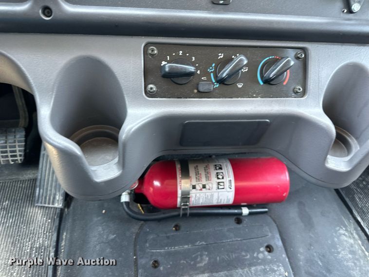 image for item DO5030 2016 Freightliner Business Class M2 106  box truck