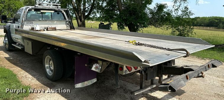image for item DO5031 2009 Ford F550 Super Duty  rollback truck
