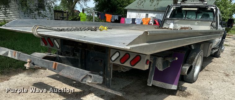 image for item DO5031 2009 Ford F550 Super Duty  rollback truck