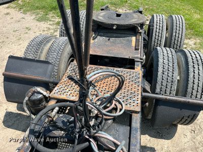 image for item DP0485 1990 Ford LT9000  semi truck