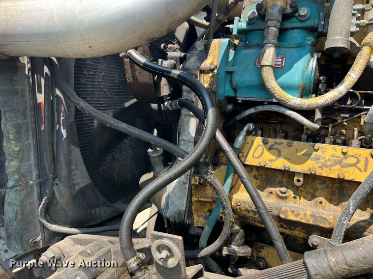 image for item DP0485 1990 Ford LT9000  semi truck