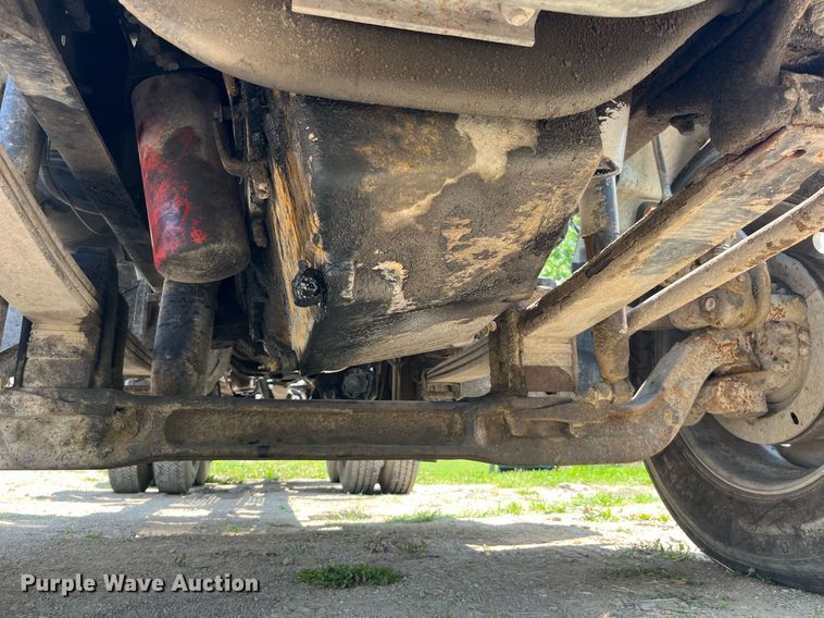 image for item DP0485 1990 Ford LT9000  semi truck