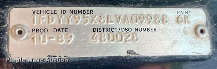 image for item DP0485 1990 Ford LT9000  semi truck