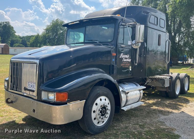 image for item DP0497 1996 International 9400  semi truck