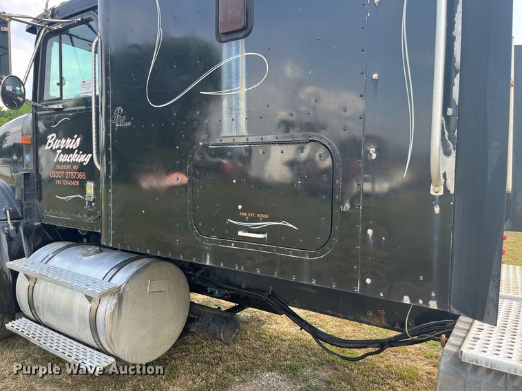 image for item DP0497 1996 International 9400  semi truck