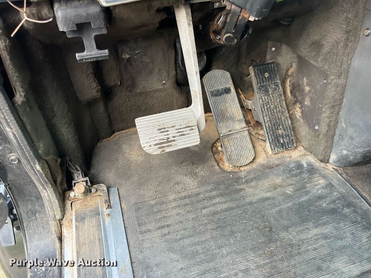 image for item DP0497 1996 International 9400  semi truck