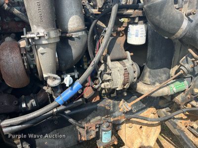 image for item DP0497 1996 International 9400  semi truck