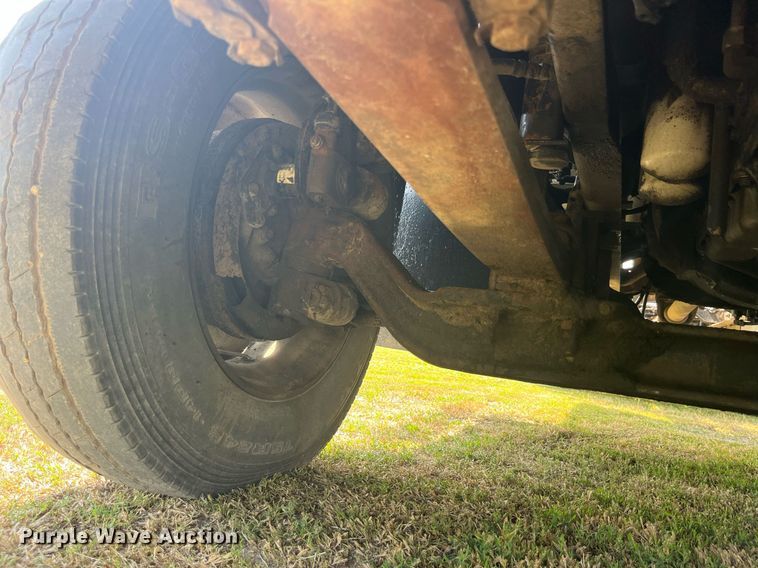 image for item DP0497 1996 International 9400  semi truck