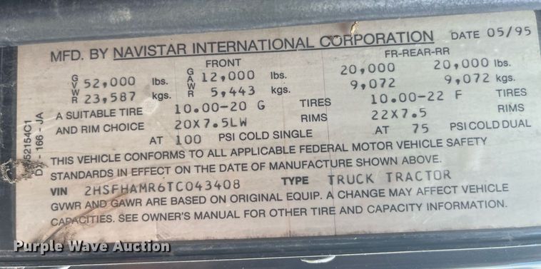 image for item DP0497 1996 International 9400  semi truck