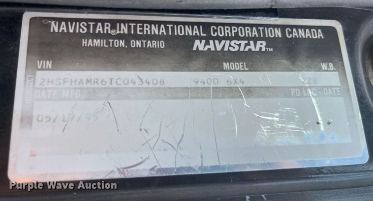 image for item DP0497 1996 International 9400  semi truck