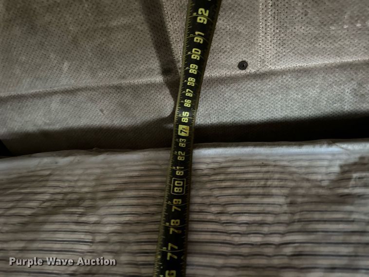 image for item DP3155 2000 Freightliner FD1  semi truck