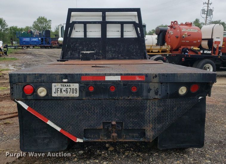 image for item DP7887 1999 Freightliner FL70  flatbed truck