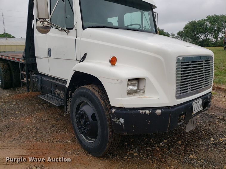 image for item DP7887 1999 Freightliner FL70  flatbed truck