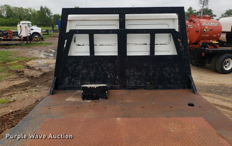 image for item DP7887 1999 Freightliner FL70  flatbed truck