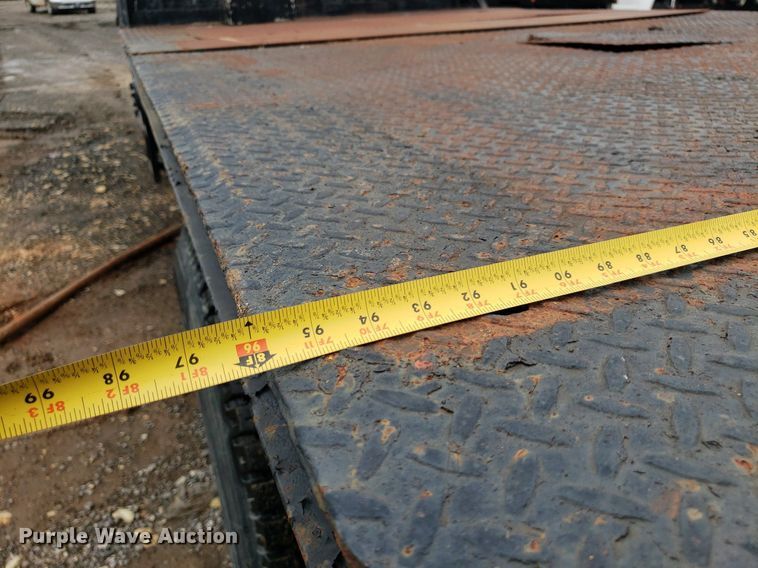 image for item DP7887 1999 Freightliner FL70  flatbed truck