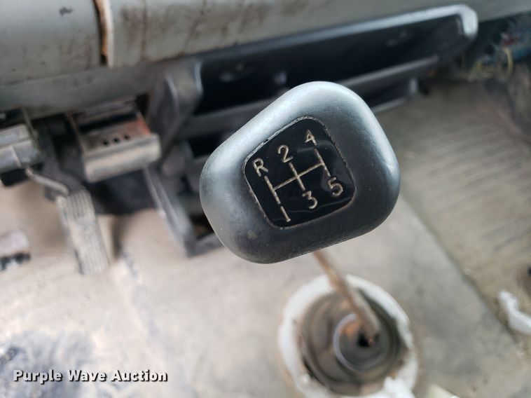 image for item DP7887 1999 Freightliner FL70  flatbed truck