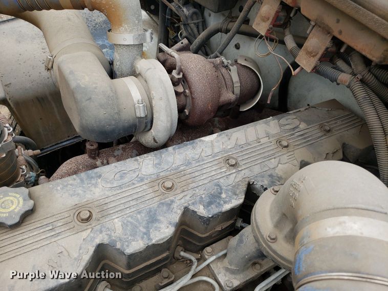 image for item DP7887 1999 Freightliner FL70  flatbed truck