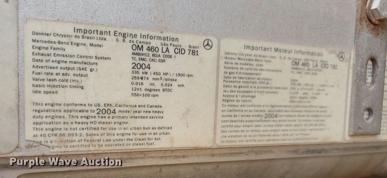 image for item DP7944 2005 Freightliner Columbia  flatbed truck