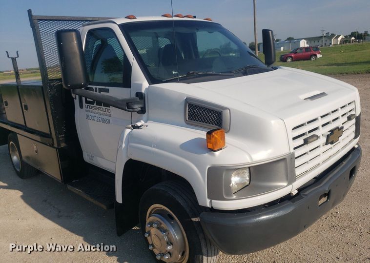 image for item DP7952 2008  Chevrolet C4500  flatbed truck