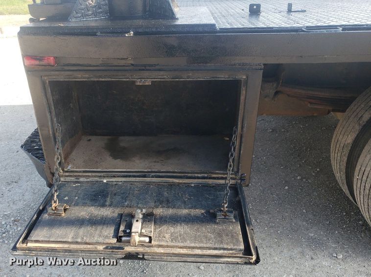 image for item DP7952 2008  Chevrolet C4500  flatbed truck