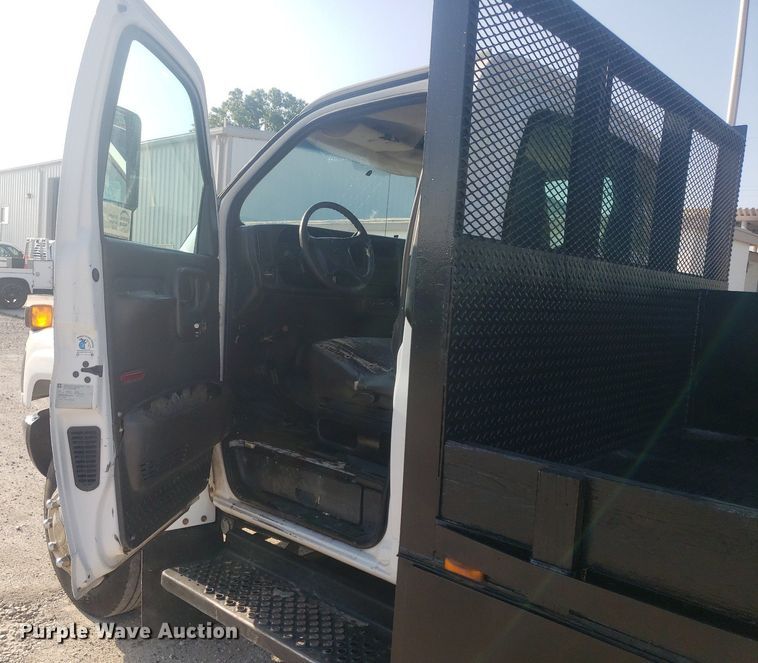 image for item DP7952 2008  Chevrolet C4500  flatbed truck