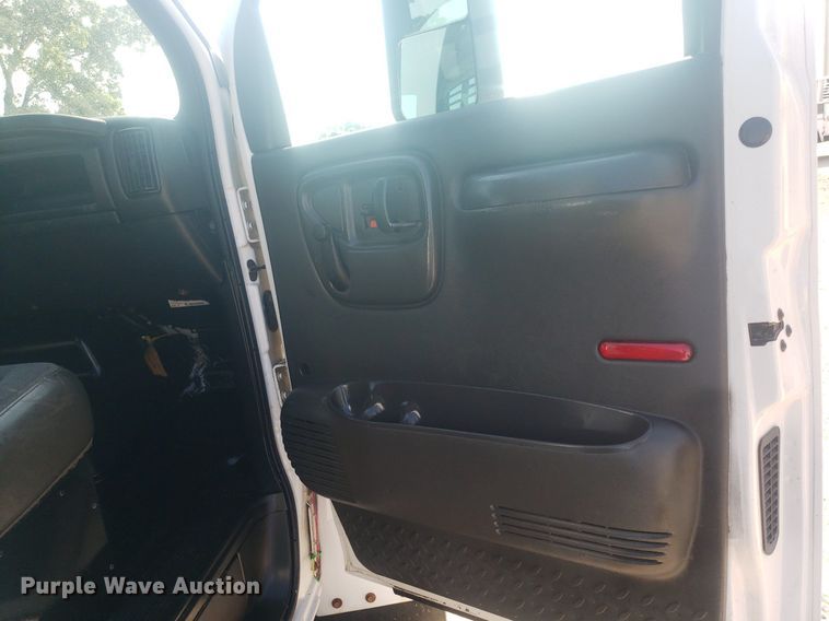 image for item DP7953 2008  Chevrolet C4500  flatbed truck