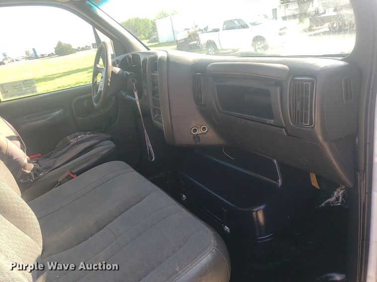 image for item DP7953 2008  Chevrolet C4500  flatbed truck