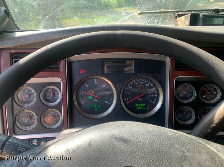 image for item DP8655 2008 Kenworth T600  refrigerated truck