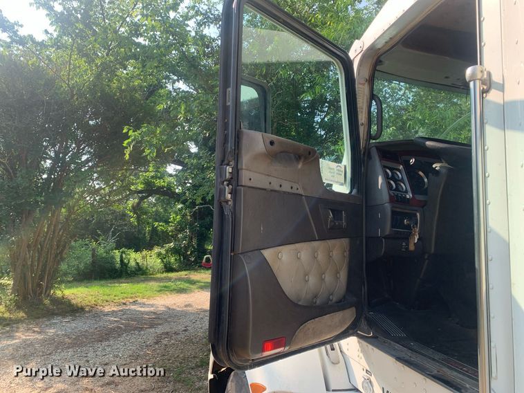 image for item DP8655 2008 Kenworth T600  refrigerated truck