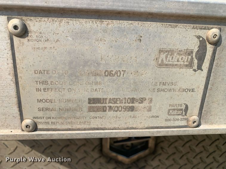 image for item DP8655 2008 Kenworth T600  refrigerated truck