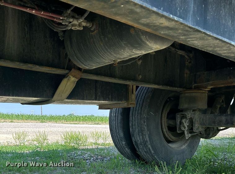 image for item DR4691 2005 Great Dane GPLWSAR249  flatbed trailer