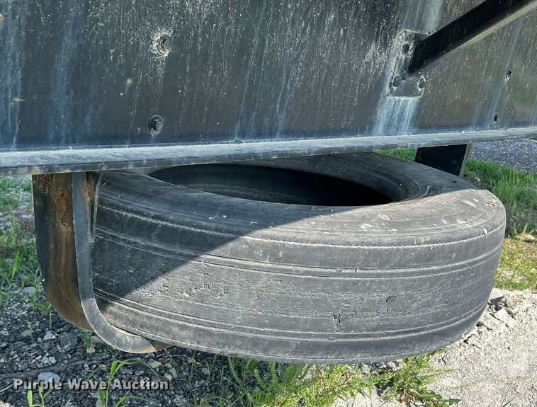 image for item DR4691 2005 Great Dane GPLWSAR249  flatbed trailer