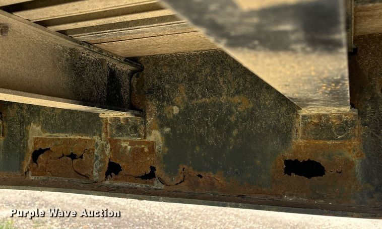 image for item DR4691 2005 Great Dane GPLWSAR249  flatbed trailer