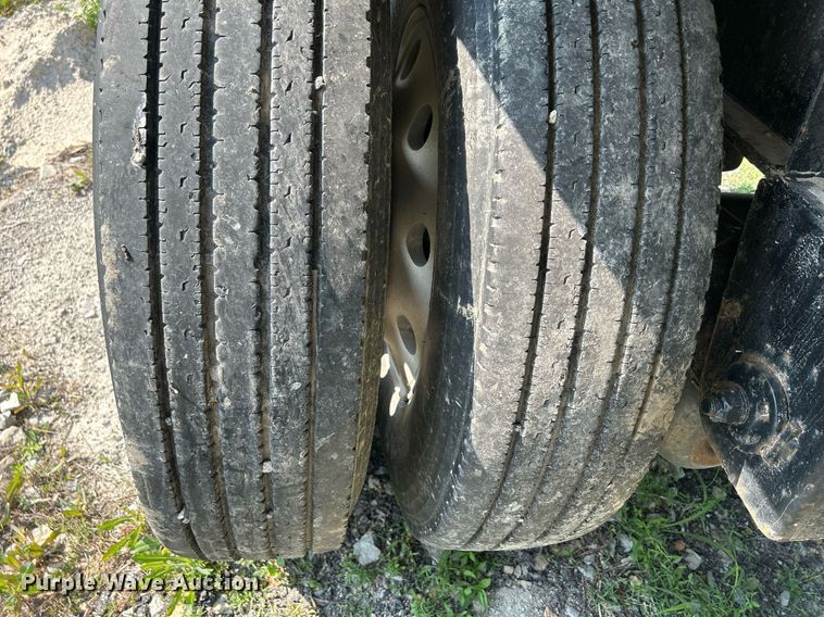 image for item DR4691 2005 Great Dane GPLWSAR249  flatbed trailer