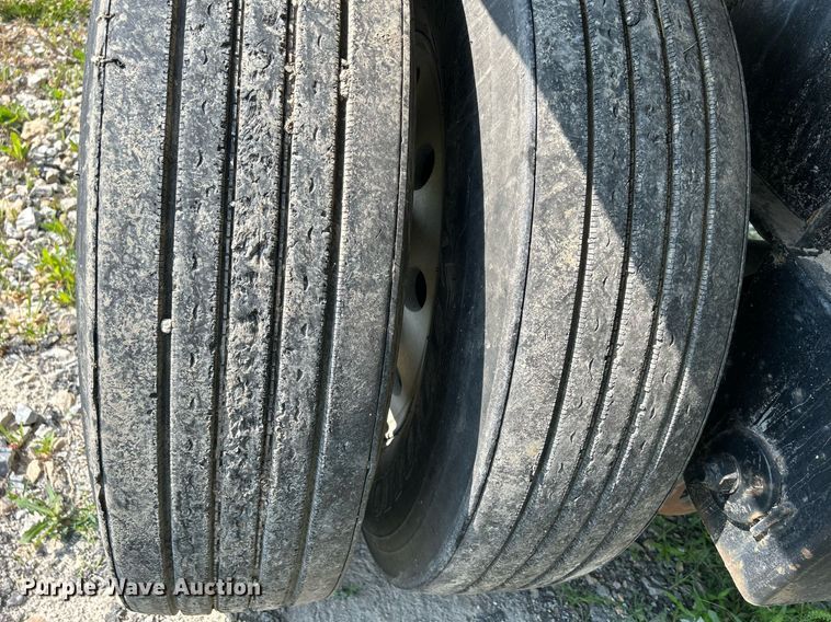 image for item DR4691 2005 Great Dane GPLWSAR249  flatbed trailer