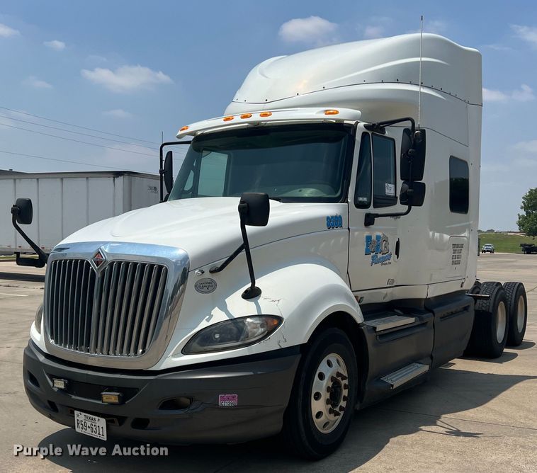 image for item DR5738 2009 International ProStar  semi truck