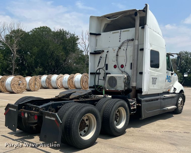 image for item DR5738 2009 International ProStar  semi truck