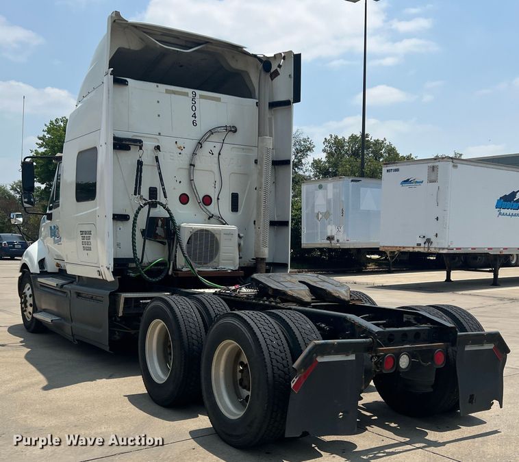 image for item DR5738 2009 International ProStar  semi truck