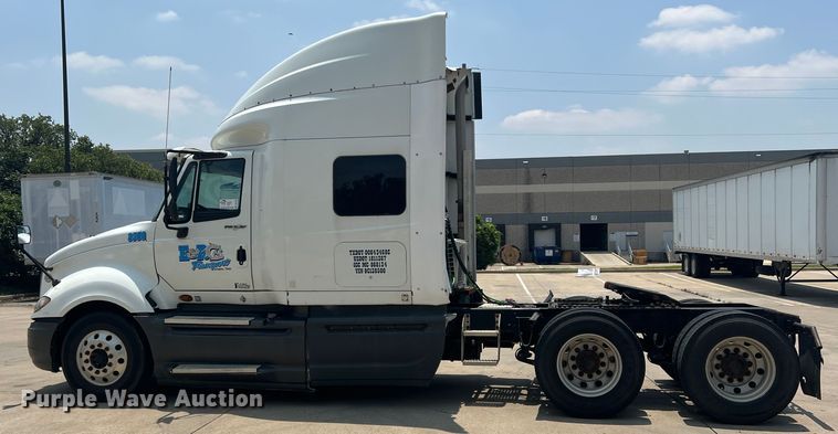 image for item DR5738 2009 International ProStar  semi truck