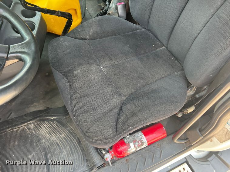 image for item DR5738 2009 International ProStar  semi truck