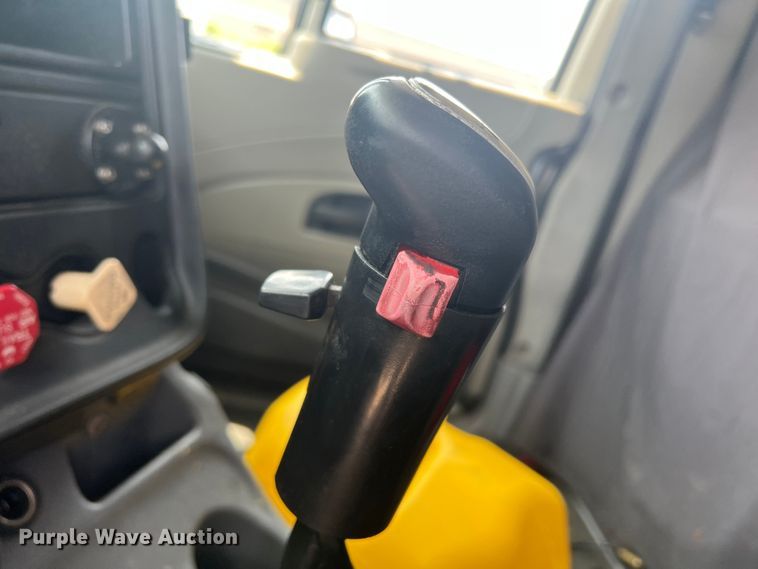 image for item DR5738 2009 International ProStar  semi truck