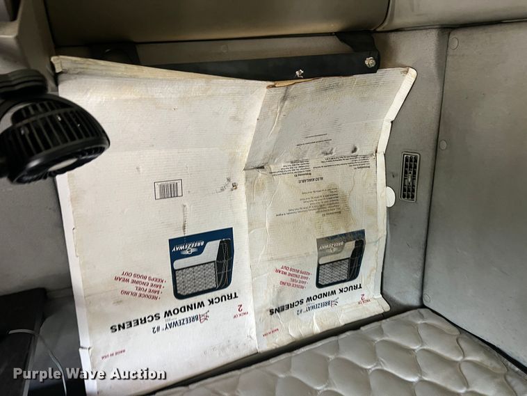 image for item DR5738 2009 International ProStar  semi truck