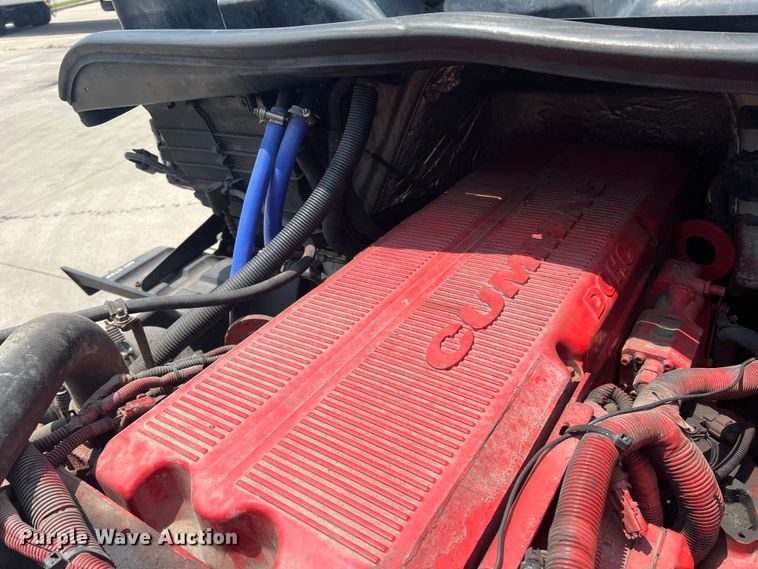 image for item DR5738 2009 International ProStar  semi truck