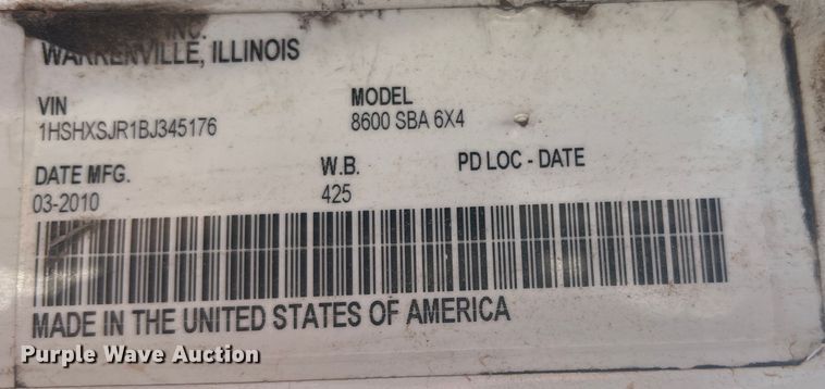 image for item DR5740 2011 International TranStar 8600  semi truck